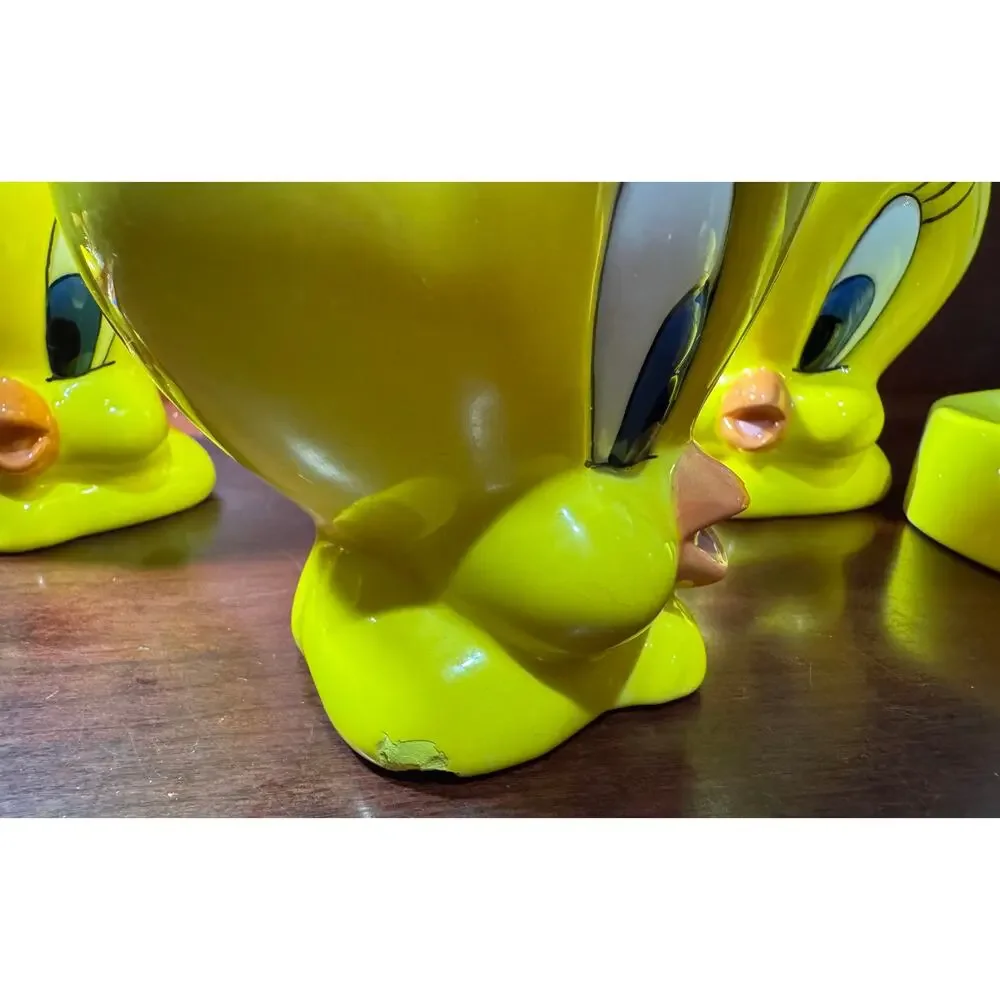 Vintage 1998 Set of 5 Tweety Bathroom Accessory Warner Brothers Looney Tunes